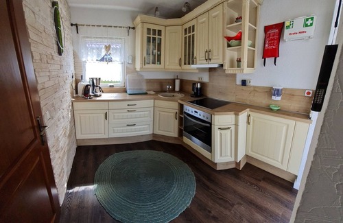 Schwedt/Oder Maison | Vacation home Grüner Bungalow contactless CheckIn CheckOut
