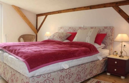 Zirkow Maison | Vacation Home "Hof Seelvitz - Birlibi" with Private Terrace, Private Garden & Wi-Fi
