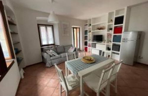 Omegna Appartement | Vacation home IL GALLO - Lake view apartment with Jacuzzi