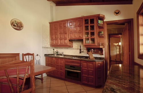 Las Arenas Maison | Vacation home in a paradisiacal garden with pool all to yourself