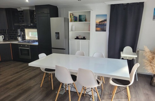 Lathum Chalet De Ski | Vacation home in the Netherlands (Recreatiepark R. Meren)