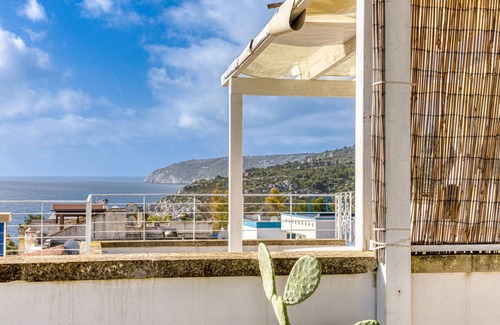 Marina di Novaglie Maison | Maison de vacances "Novaglie Mon Amour" avec vue sur la mer, 2 terrasses privées & Wi-Fi