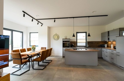 Dreschvitz Maison | Vacation home Kranichblick with sauna, gas fireplace and house ventilation