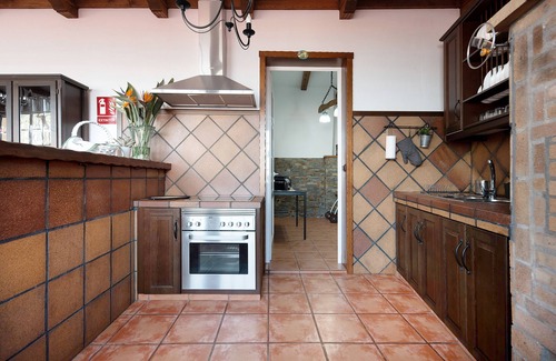 Montijos Maison | Vacation Home "La Planta Vieja" with Sea View, Shared Terraces & Wi-Fi