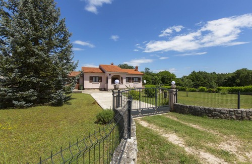 Marceljani Maison | Maison de vacances Laura, calme, conviviale et familiale.