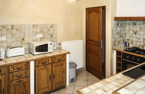 Grillon Maison | Maison Le Mas by Interhome