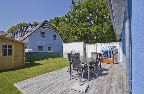 Juliusruh Maison | Vacation home Luna semi-detached house