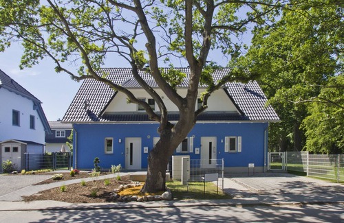 Juliusruh Maison | Vacation home Luna semi-detached house