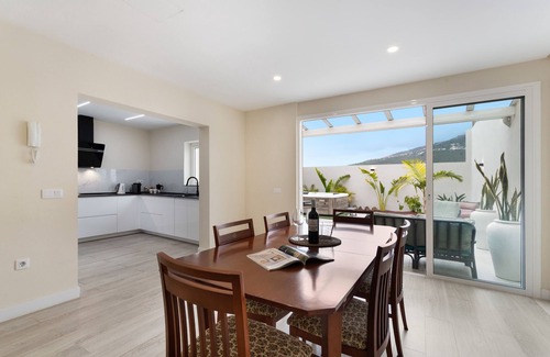 La Orotava Maison | Maison de vacances 'Mojo Surf Yoga House' avec vue sur la mer, terrasse privée et Wi-Fi