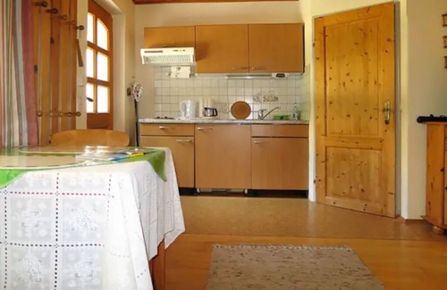 Augsdorf Maison | Vacation home on the edge of the forest with private pool 2 minutes away from Lake Wörthersee