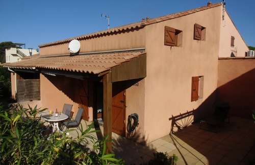 Gruissan Maison | Vacation home Plate Gruissan Ayguades: 2 bedrooms, 2 bathrooms, 2 terraces, pool