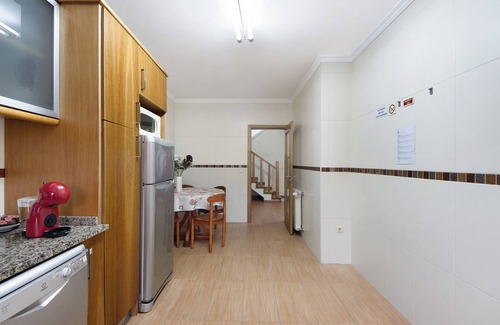 Ilhavo Maison | Maison de vacances "Vivenda Sol E Mar" avec 2 terrasses privées, 3 balcons et Wi-Fi