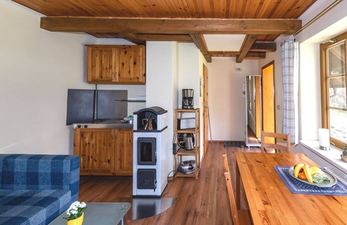 Burg-Dorf Appartement | Vacation home, sleeping loft, 1 bedroom/kitchenette, shower/WC (from 12 yrs.) - Froschkönig vacation home and