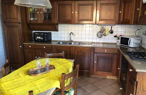 Bollengo Maison | Vacation home the two P's, relaxation on the Francigena for families or groups of friends