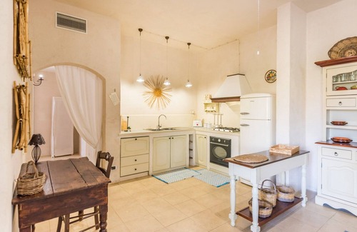Racale Maison | Maison de vacances "Tia Maria Country Inn - Trilocale 101" avec piscine, terrasse et jardin