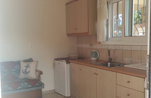 Kalavrita Maison | Vacation Home "Tns Apartment" with Shared Terraces, Private Balcony & Wi-Fi