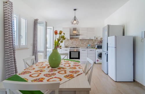 Fanusa Maison | Maison de vacances "Villa Ohana" avec mini-piscine privée, bain à remous privé et Wi-Fi