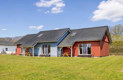 Schmadebeck Maison | Vacation home Wiebke - Baltic Sea country vacation on the vacation farm OFC 21