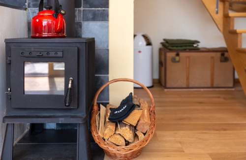 Neukalen Maison | Vacation home with private sauna and private access/jetty to the Peene