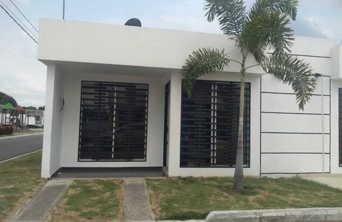 Flandes Maison | Vacation house 5 minutes from Girardot