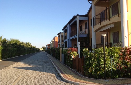Policoro Appartement | Vacation House in Policoro with pool 500 m from the sea in the Village Riva Azzurra