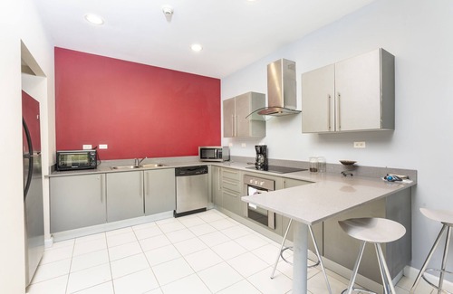Barrio Santa Lucia Copropriété | Magnifique Condo, à Distance de Marche de la Plage, au Centre-ville de Jaco