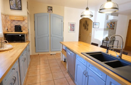 Maubec Villa | Location vacances maison piscine MAUBEC LS2-126