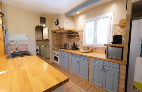 Maubec Villa | Location vacances maison piscine MAUBEC LS2-126