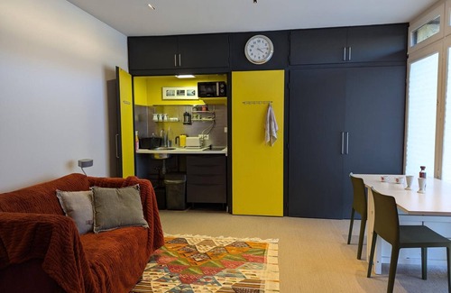 Rivieres Cottage | Location saisonnière avec terrasse privée, WIFI, animaux admis, recharge électrique à Rivières