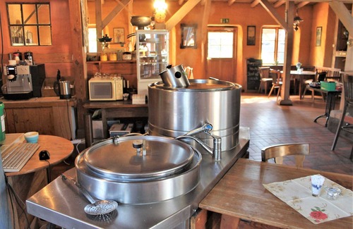 Krummenhagen Appartement | Vacation room 2 - RUMPELSTILZ baking and brewing barn