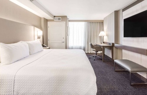 Downtown Denver Hôtel | Vacation Starts Here! Near Larimer Square, Pet-Friendly, w/ Outdoor Pool!