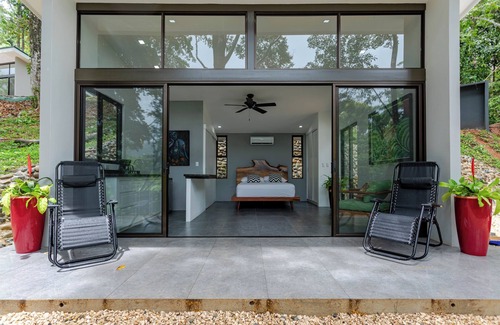 Baru Maison | Vajra Jahra Villas & Retreat Center