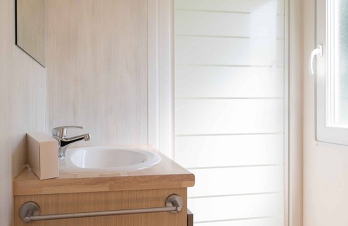 Jabbeke Chalet De Ski | Vakantiepark Klein Strand - Comfort Chalet 6p
