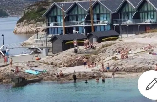 Steinsland Appartement | Vakkert . Fredfult og harmonisk . Som å komme hjem