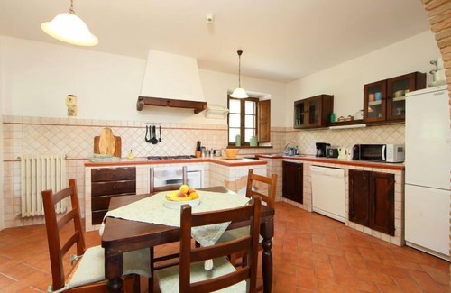 Radicofani Maison | Val d'Orcia by Interhome