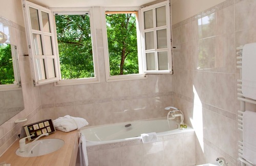 Vernantois Hôtel | Val De Sorne Golf Hotel Resort