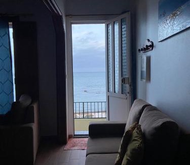 Praia da Vitoria Maison | Val's Place