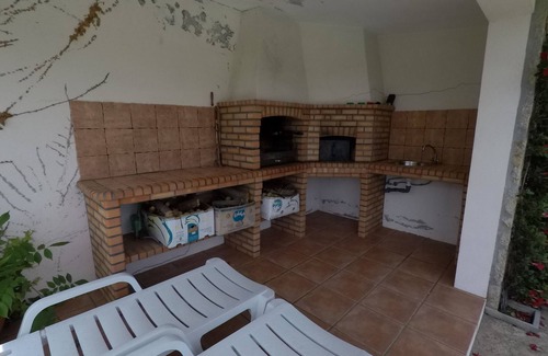 Santa Maria da Feira Maison | Valadas Guest House - Villa 4 chambres avec piscine
