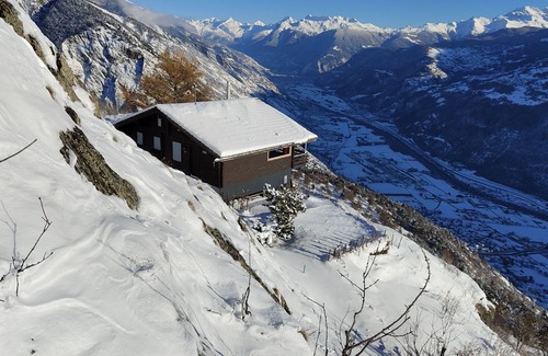 Gampel-Bratsch Chalet De Ski | Valais, chalet 1500m plein sud, nature, calme, vue panoramique, confort, sport.