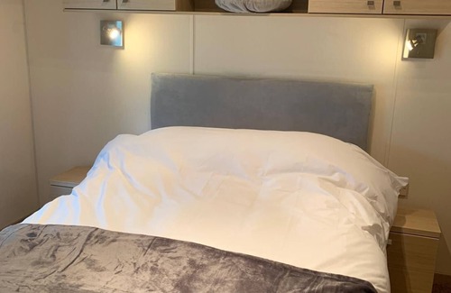 Clacton-on-Sea Cabine | VALENCIA 2 BEDROOMS LAKESIDE LODGE