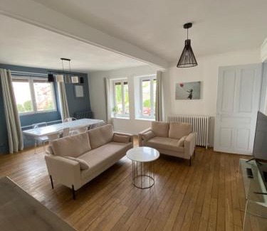Luxeuil-les-Bains Appartement | Valentin