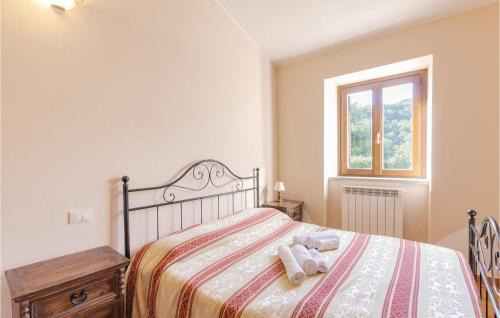 Apecchio Appartement | Valguerriera 6- Rosa Cremisi