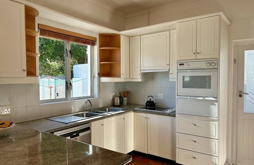 Voelklip Maison | Valinor - Grotto Beach