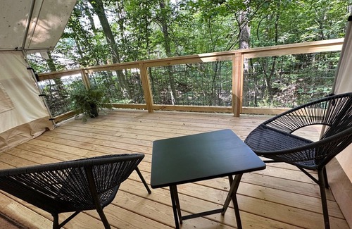 Cuyahoga Falls Location De VR | Valley Overlook - Glamping Tent N2 - the heart of Cuyahoga Valley National Park