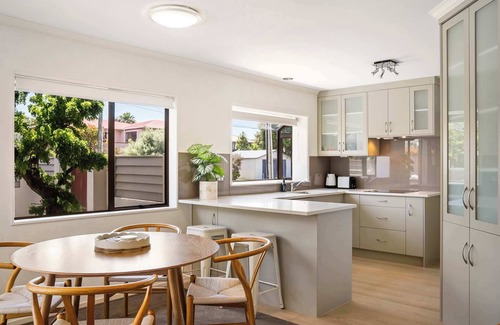 Mount Maunganui Maison | Valley Rd Vibes in Mt Maunganui