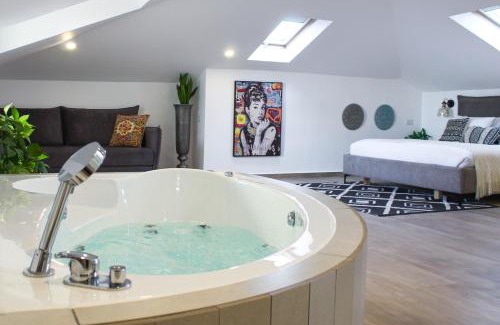 Mateh Yehuda Cabine | Valley Suites