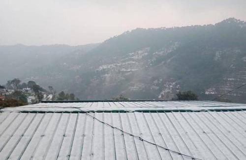 Kasauli Appartement | valley view family unit