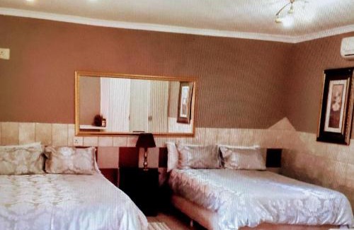 Moses Kotane Maison | Valley View Guest House