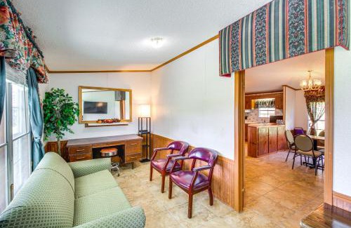 Bridgeport Maison | Valley View Lodge Rural Home in Bridgeport!