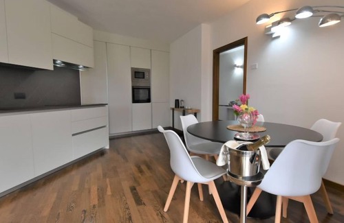 Ardenno Appartement | Valley View Pool Apartment by Interhome